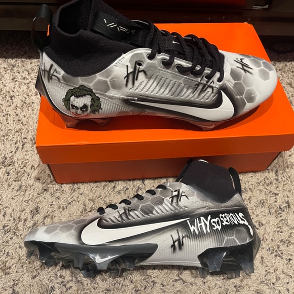 Football cleats